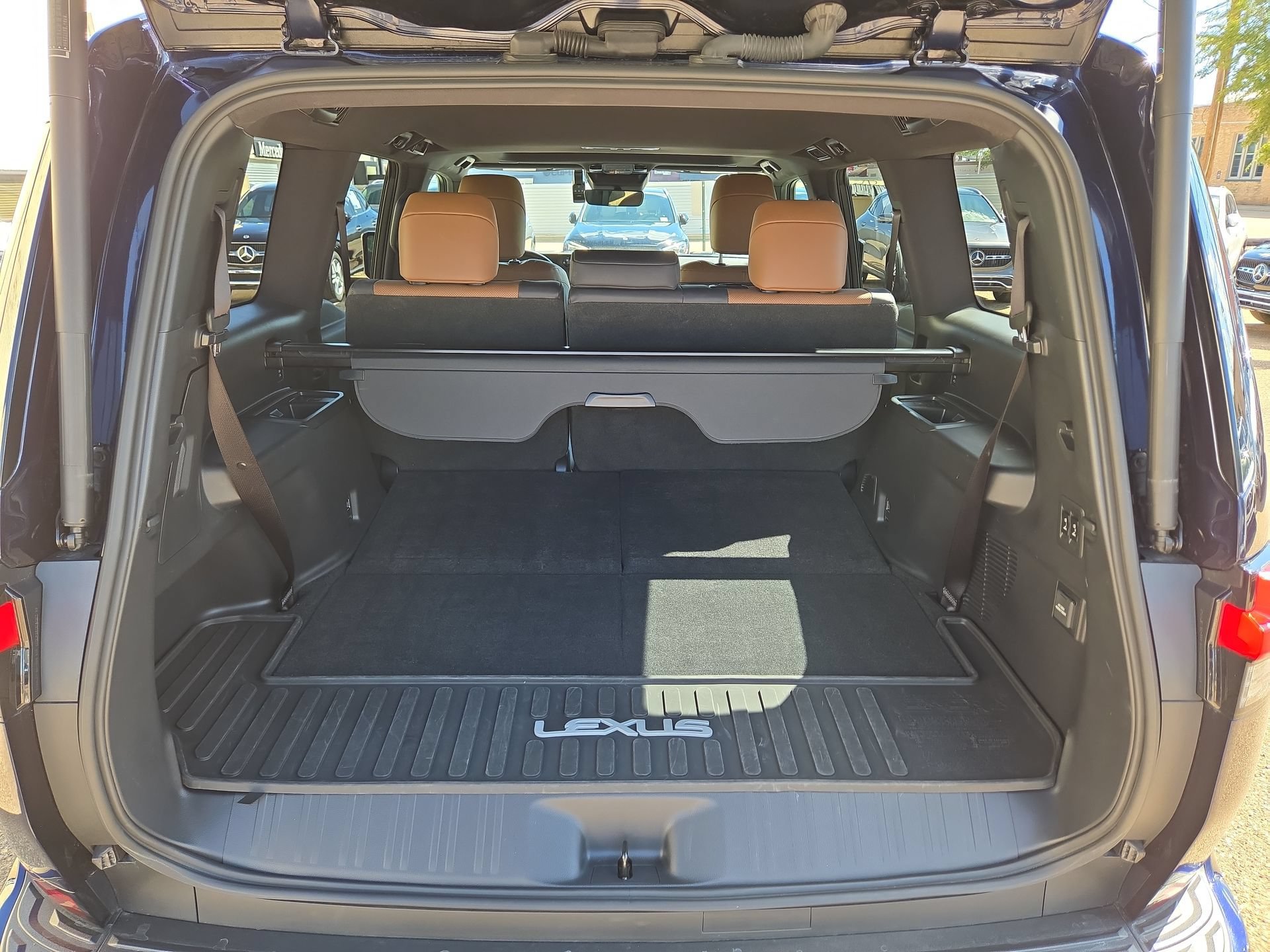 Certified 2024 Lexus GX 550 w/ Accessory Package (2T) AWD/4WD image 12