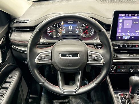 Used 2022 Jeep Compass Trailhawk w/ Trailhawk Convenience Group image 28