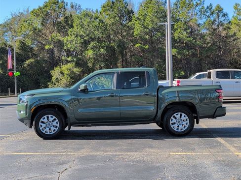 Used 2024 Nissan Frontier SV w/ SV Convenience Package image 6