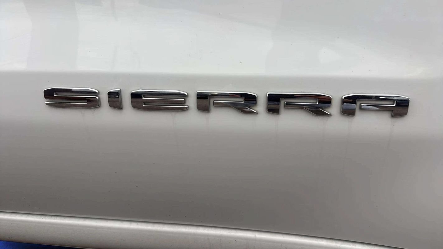 Used 2025 GMC Sierra 1500 SLT AWD/4WD image 24