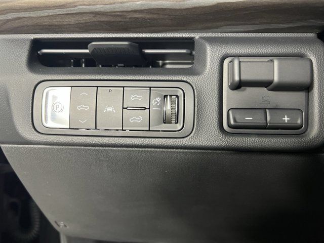Used 2026 GMC Sierra EV Denali AWD/4WD image 17