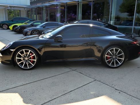 Used 2013 Porsche 911 Carrera S image 8