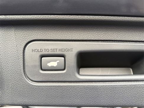 Certified 2025 Honda Pilot EX-L image 28