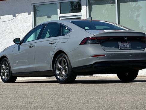 Used 2023 Honda Accord EX-L image 6