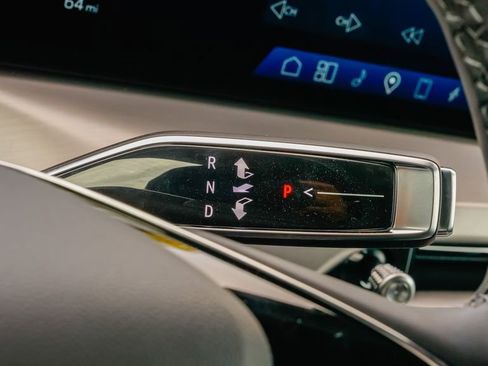 New 2026 Cadillac Vistiq Luxury image 21