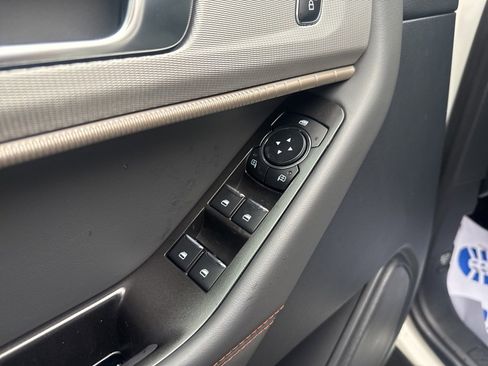 New 2026 Ford Explorer Active w/ Active Comfort Package image 10