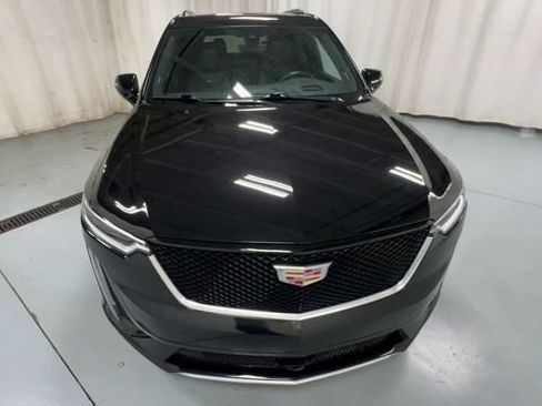 Certified 2025 Cadillac XT6 Sport w/ Platinum Package AWD/4WD image 3
