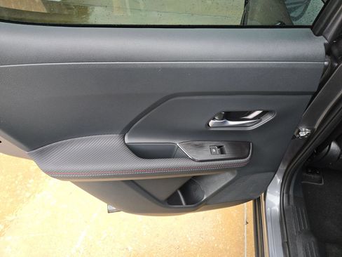 Certified 2025 Nissan Kicks SR FWD image 14