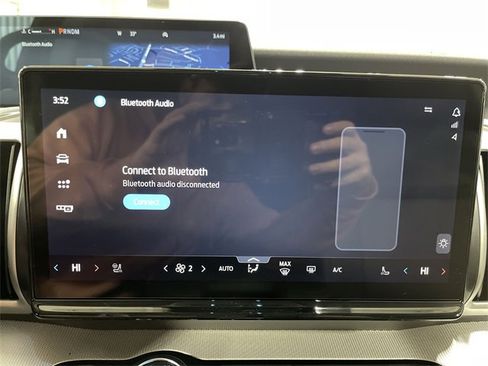 New 2025 Ford Expedition Active image 32