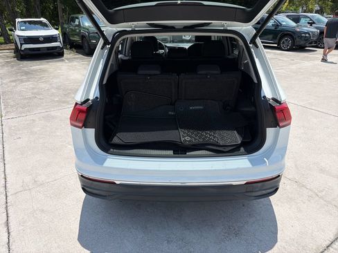 Used 2022 Volkswagen Tiguan SE FWD image 33