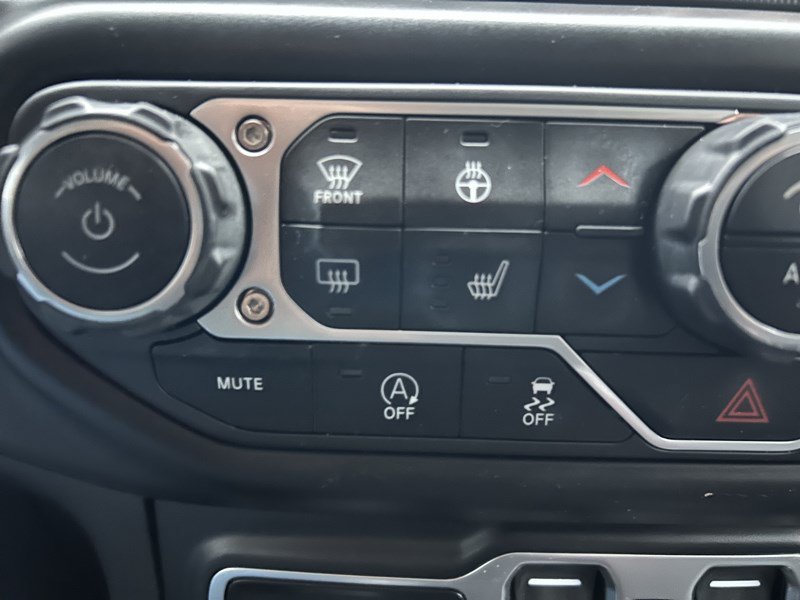 Used 2021 Jeep Wrangler Unlimited Sahara AWD/4WD image 13