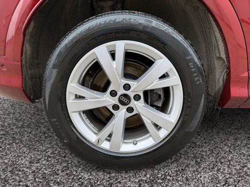 Certified 2025 Audi Q5 Premium w/ Convenience Package image 14