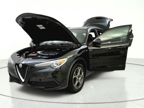 Used 2022 Alfa Romeo Stelvio Ti w/ Active Assist Plus Package AWD/4WD image 10