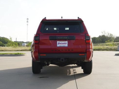 Used 2026 Toyota 4Runner SR5 AWD/4WD image 8