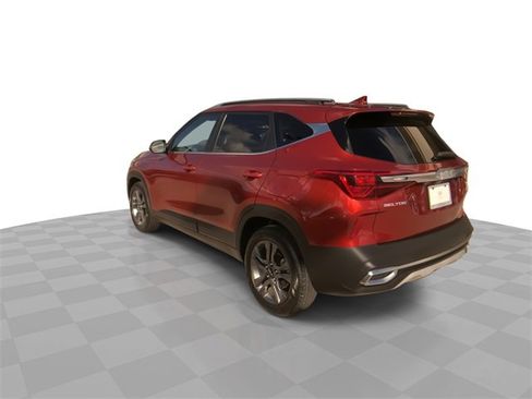 Used 2023 Kia Seltos S image 11