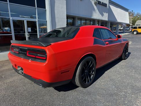 Used 2017 Dodge Challenger T/A image 8