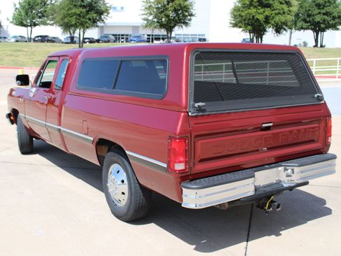Used 1993 Dodge D/W Truck 250 RWD image 8