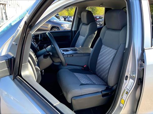 Used 2020 Toyota Tundra SR image 7
