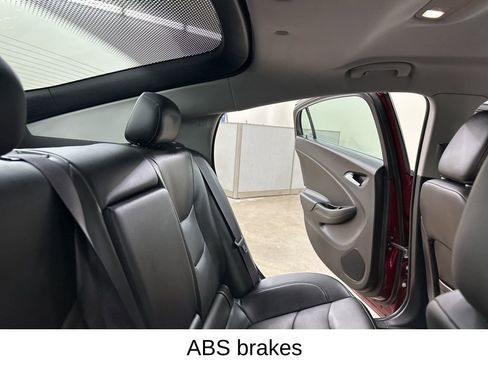 Used 2017 Chevrolet Volt Premier w/ Driver Confidence II Package FWD image 26