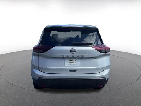 Used 2025 Nissan Rogue SV image 12