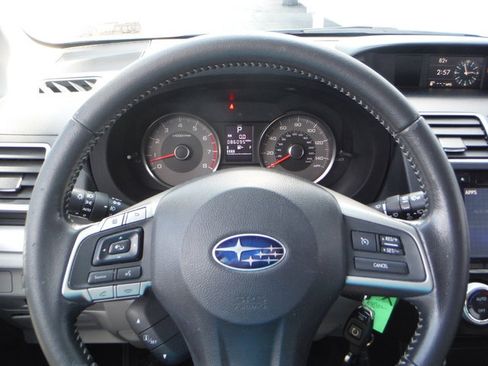 Used 2016 Subaru Forester 2.5i Limited AWD/4WD image 31