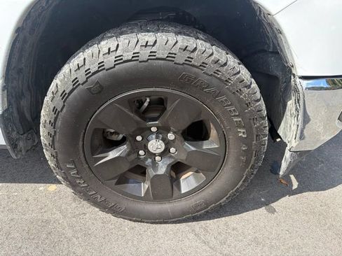 Used 2022 RAM 1500 Big Horn AWD/4WD image 10