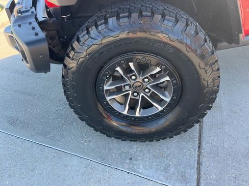 Used 2024 Jeep Wrangler Unlimited Rubicon 392 image 34