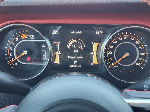 Used 2023 Jeep Wrangler Rubicon image 17