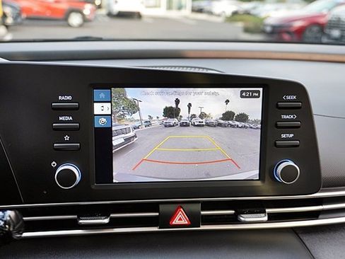 Certified 2026 Hyundai Elantra SE image 25