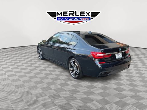 Used 2019 BMW 750i w/ M Sport Package RWD image 6