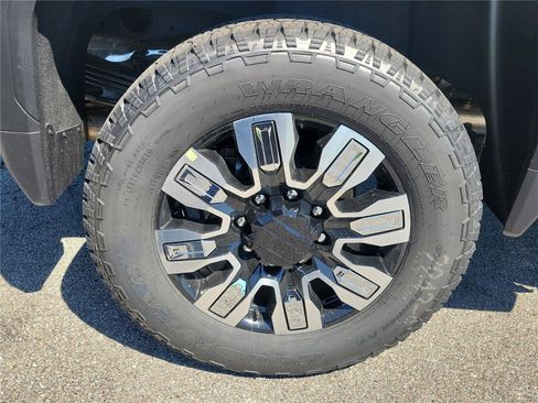 New 2026 GMC Sierra 2500 Denali AWD/4WD image 5