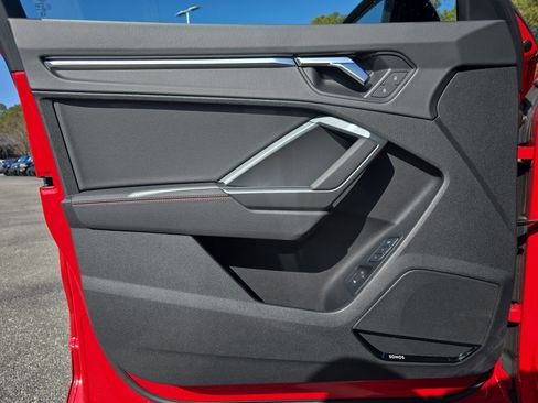 Used 2025 Audi Q3 2.0T Premium Plus w/ Premium Plus Package image 26