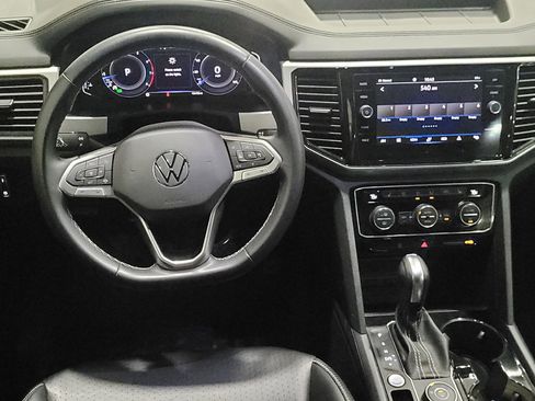 Used 2022 Volkswagen Atlas Cross Sport SE image 22