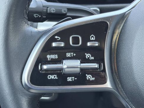 Used 2023 Mercedes-Benz GLB 250 image 18