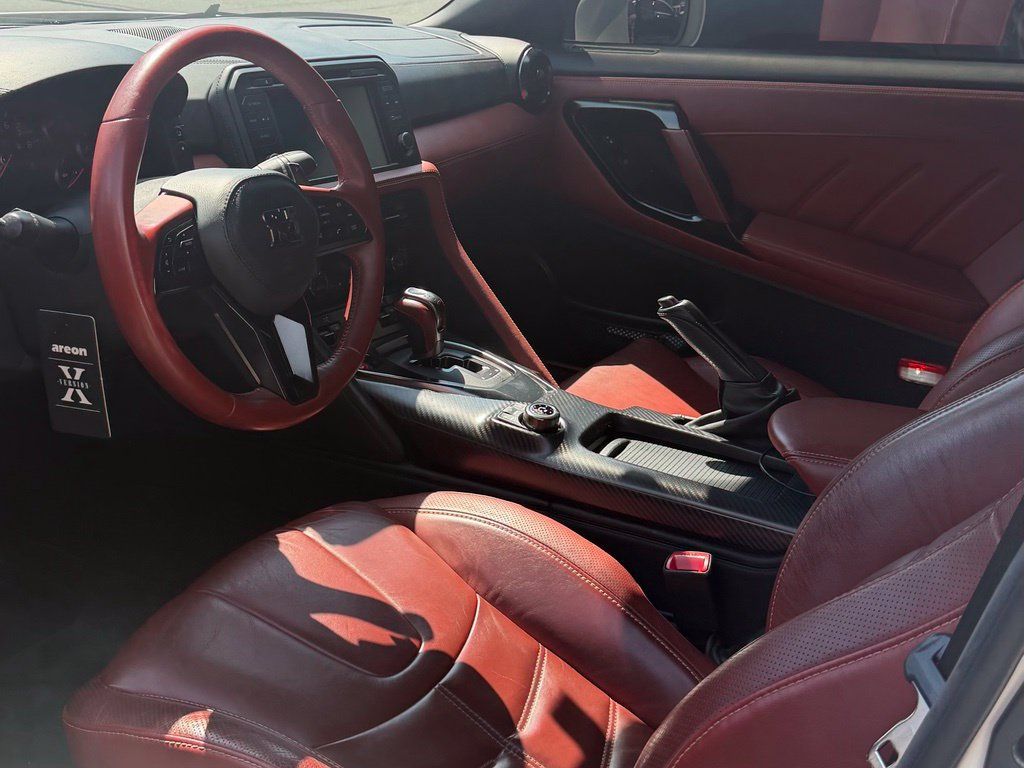 Used 2019 Nissan GT-R Premium w/ Premium Interior Package AWD/4WD image 19
