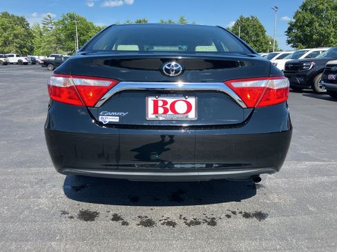 Used 2015 Toyota Camry LE FWD image 5