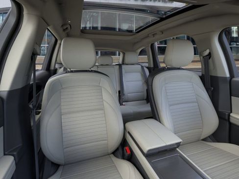 New 2026 Lincoln Nautilus Reserve image 10