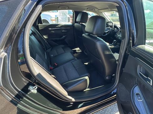 Used 2019 Chevrolet Impala LT image 12