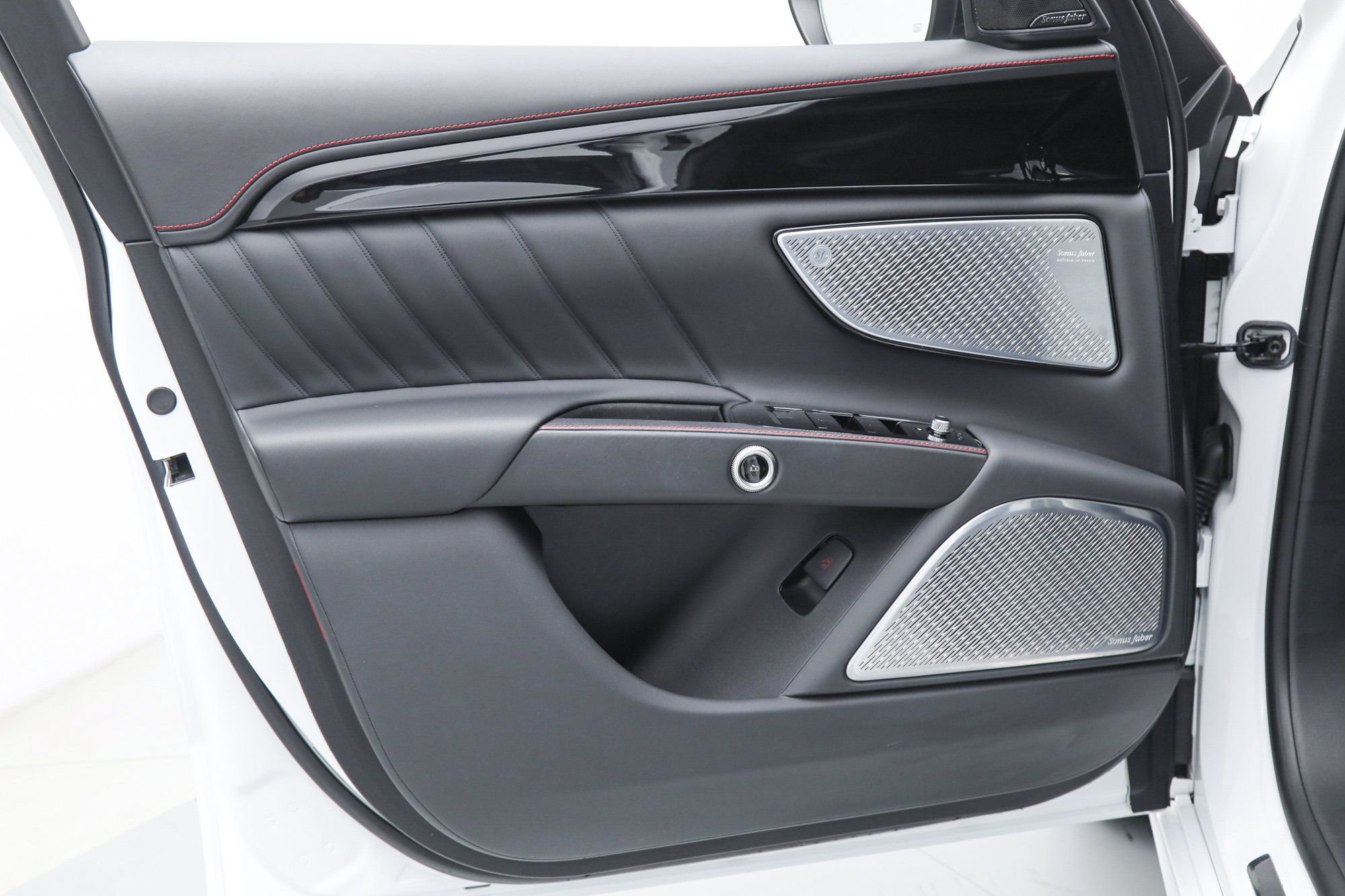 Certified 2023 Maserati Grecale Modena AWD/4WD image 12