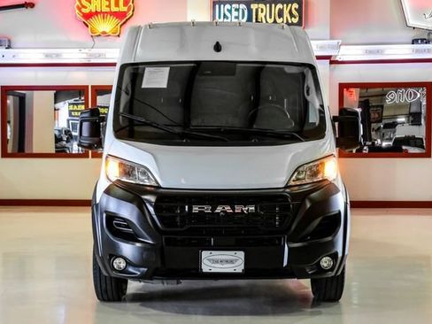 Used 2023 RAM ProMaster 3500 w/ Driver Convenience Group FWD image 9
