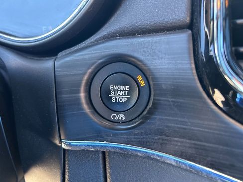 Used 2020 Jeep Grand Cherokee Limited w/ Premium Lighting Group image 43