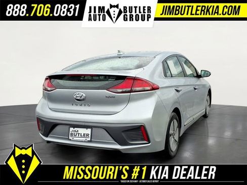 Used 2021 Hyundai Ioniq SE FWD image 23