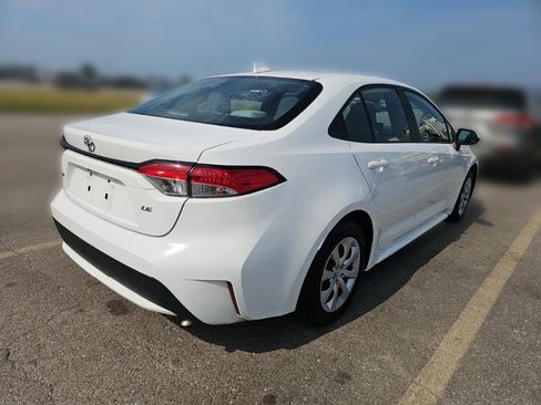 Used 2022 Toyota Corolla LE FWD image 4