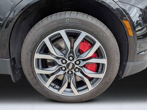 Used 2023 Cadillac XT5 Sportv w/ Technology Package AWD/4WD image 10