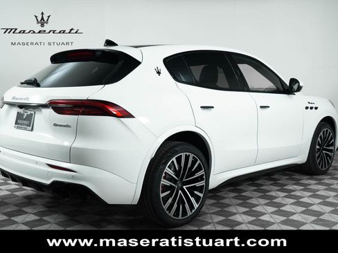 New 2025 Maserati Grecale Modena AWD/4WD image 7