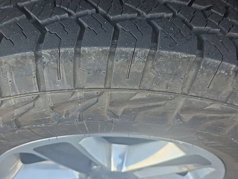 Used 2020 Jeep Wrangler Unlimited Sahara AWD/4WD image 13