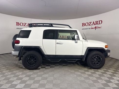 Used 2013 Toyota FJ Cruiser 4WD w/ Convenience Pkg image 9