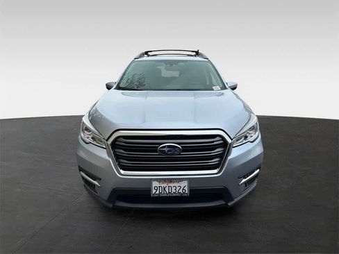 Used 2022 Subaru Ascent Limited w/ Technology Package image 6