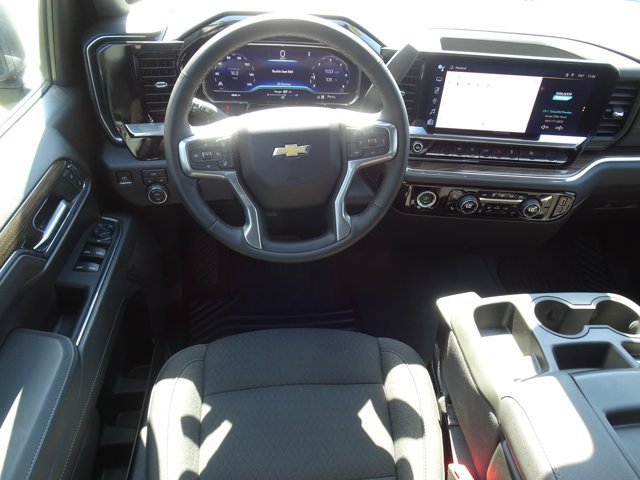 Used 2024 Chevrolet Silverado 1500 LT AWD/4WD image 9