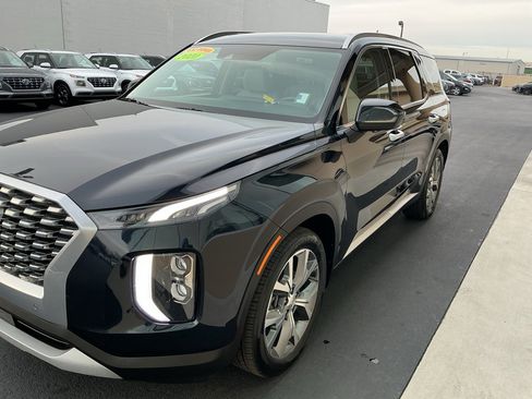 Used 2020 Hyundai Palisade SEL w/ Premium Package AWD/4WD image 2